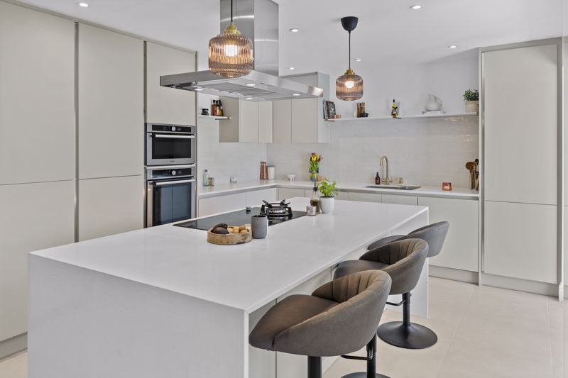 Kitchen- click for photo gallery